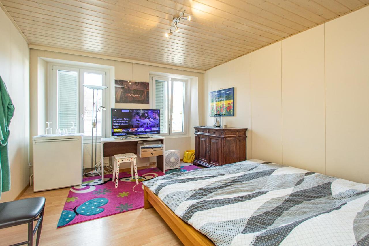 Chambre Double Last Minute Payerne Buitenkant foto